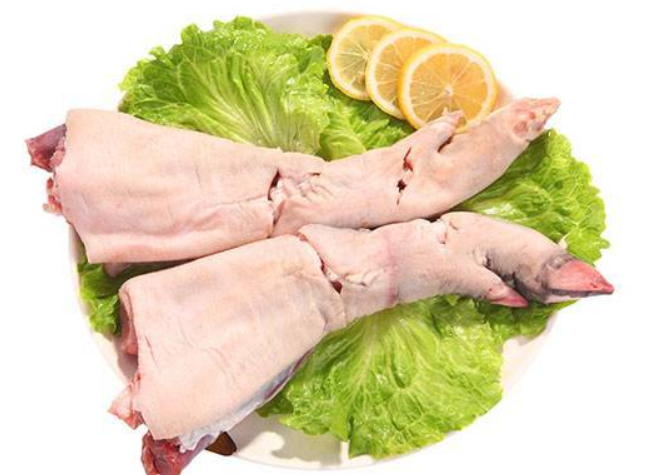 猪元蹄对半切 FRONT PORK HOCK CUBE(1KG/PKT)